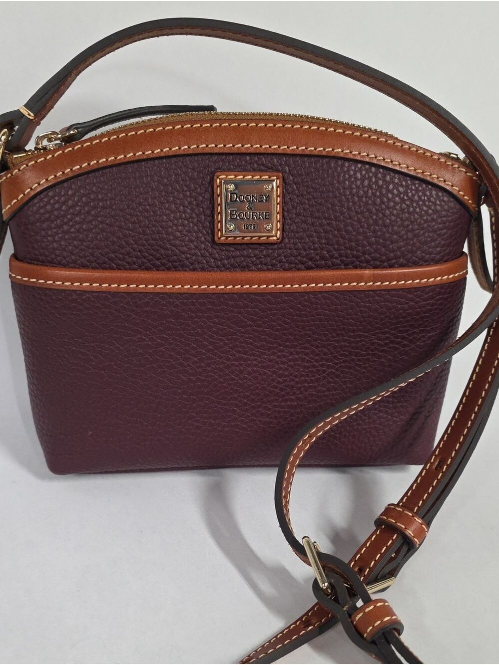 NWT Dooney & Bourke Bordeaux Pebble Grain Domed Leather Crossbody Bag - Picture 1 of 16